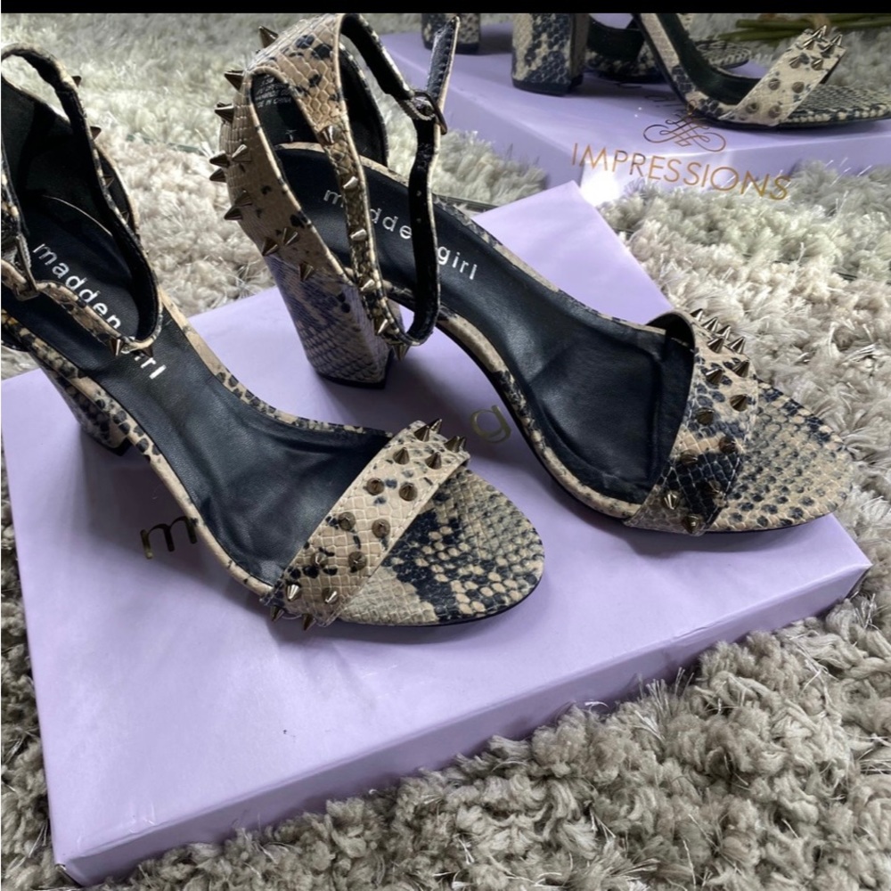 Madden girl heels snake design leatherette